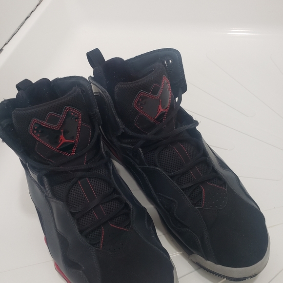 Jordans - Picture 3 of 3